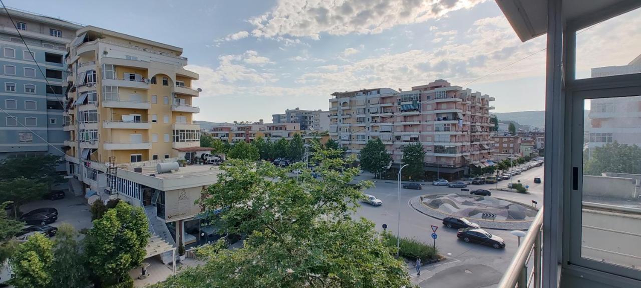 Vlora Central & Comfy Apartment Exterior photo